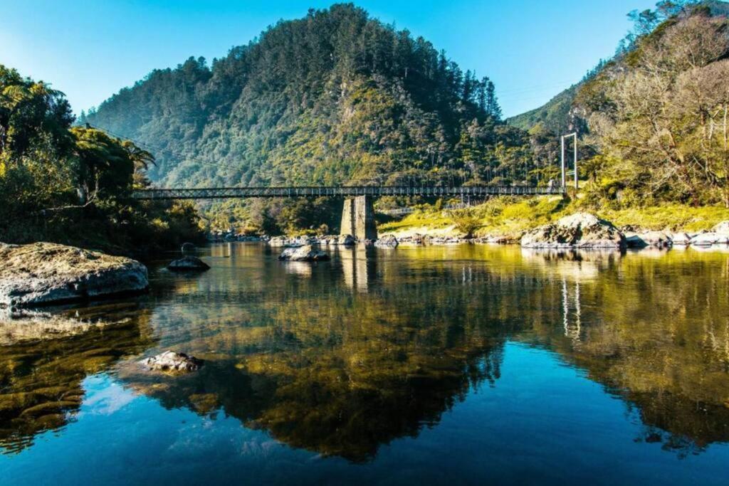 Crown Ridge Miners Cottage Karangahake Ngoại thất bức ảnh