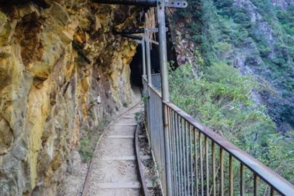 Crown Ridge Miners Cottage Karangahake Ngoại thất bức ảnh